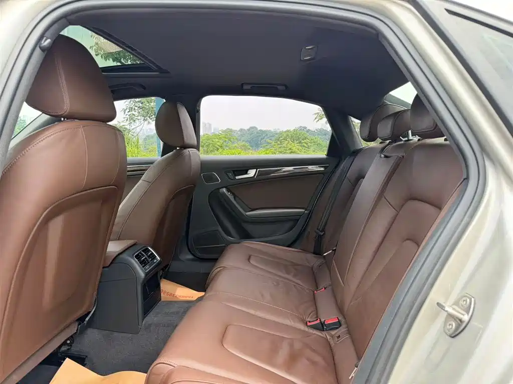 Audi A4L 2016