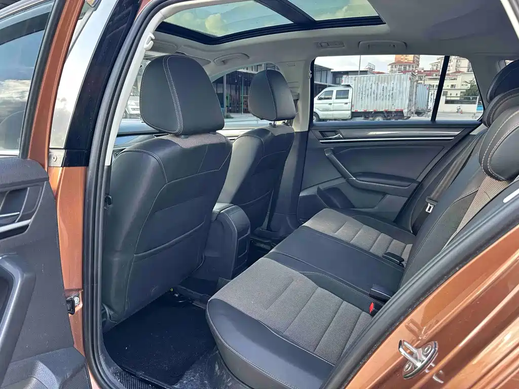 Volkswagen C-Trek 2019