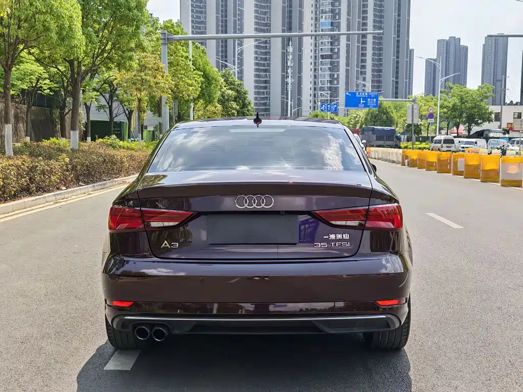 Audi A3 2019 — фото 8