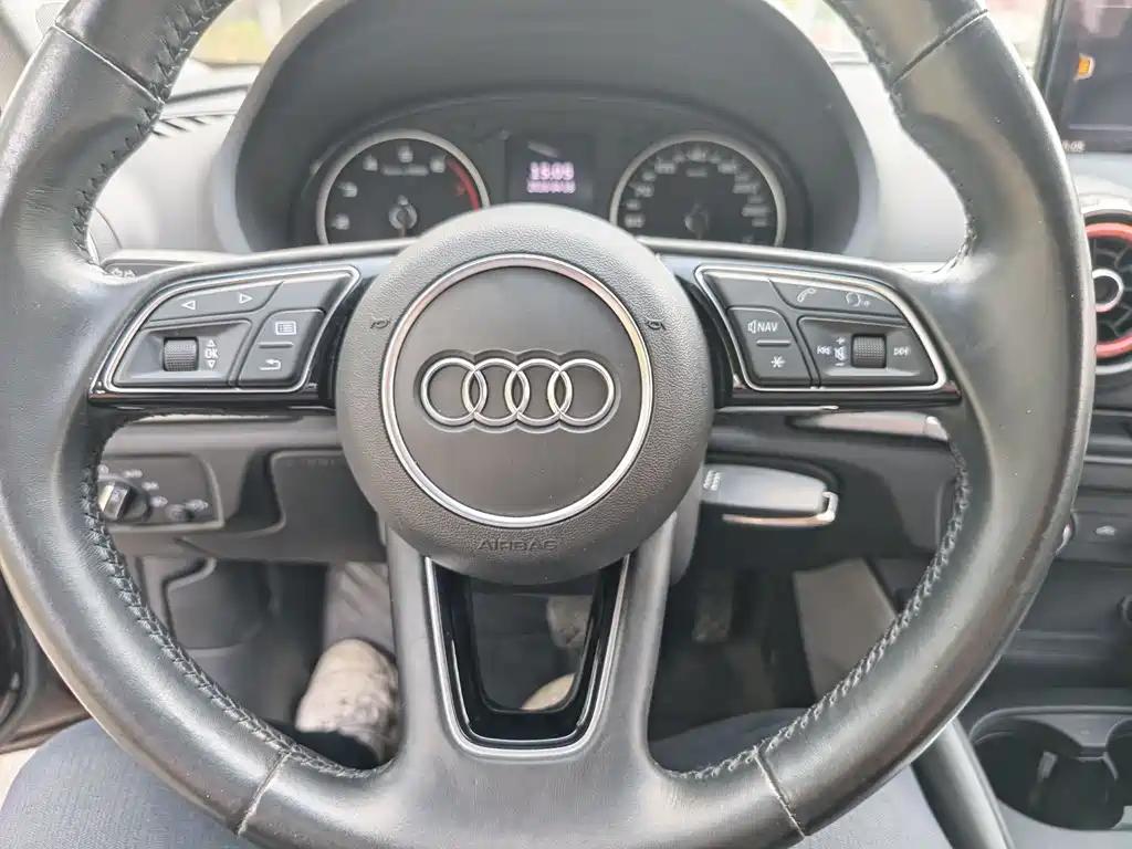Audi A3 2019 — фото 14
