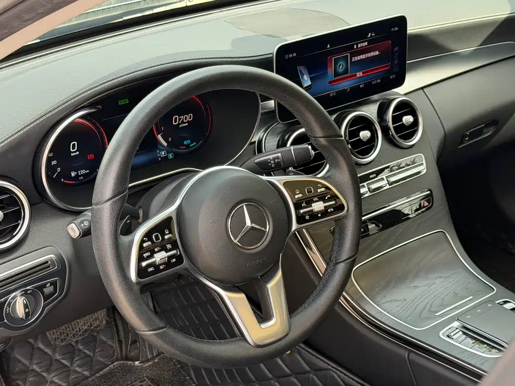 Mercedes-Benz C-Class 2019 — фото 9
