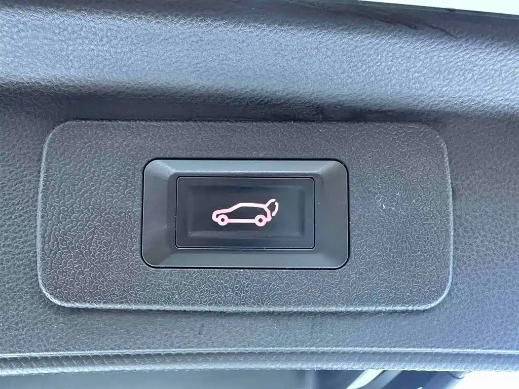 Subaru Forester 2023 — фото 10