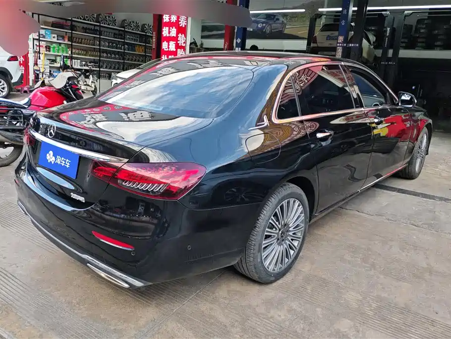 Mercedes-Benz E-Class 2023