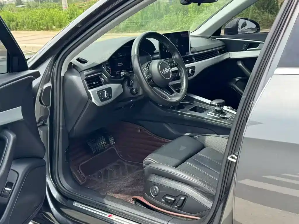 Audi A4L 2020