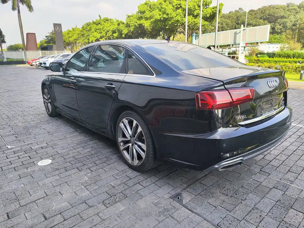 Audi A6L 2018 — фото 6