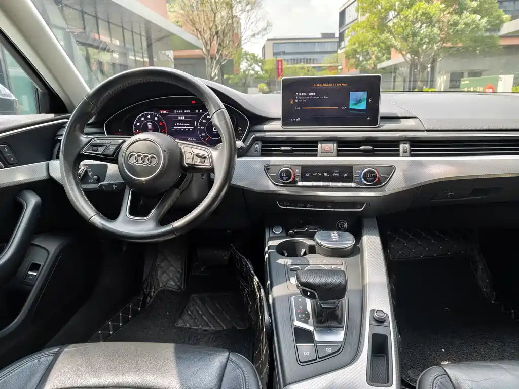 Audi A4L 2018 — фото 12