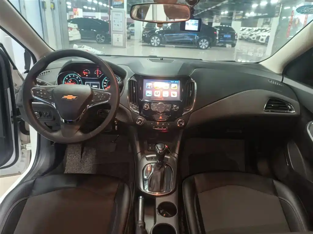 Chevrolet Cruze 2015 — фото 10