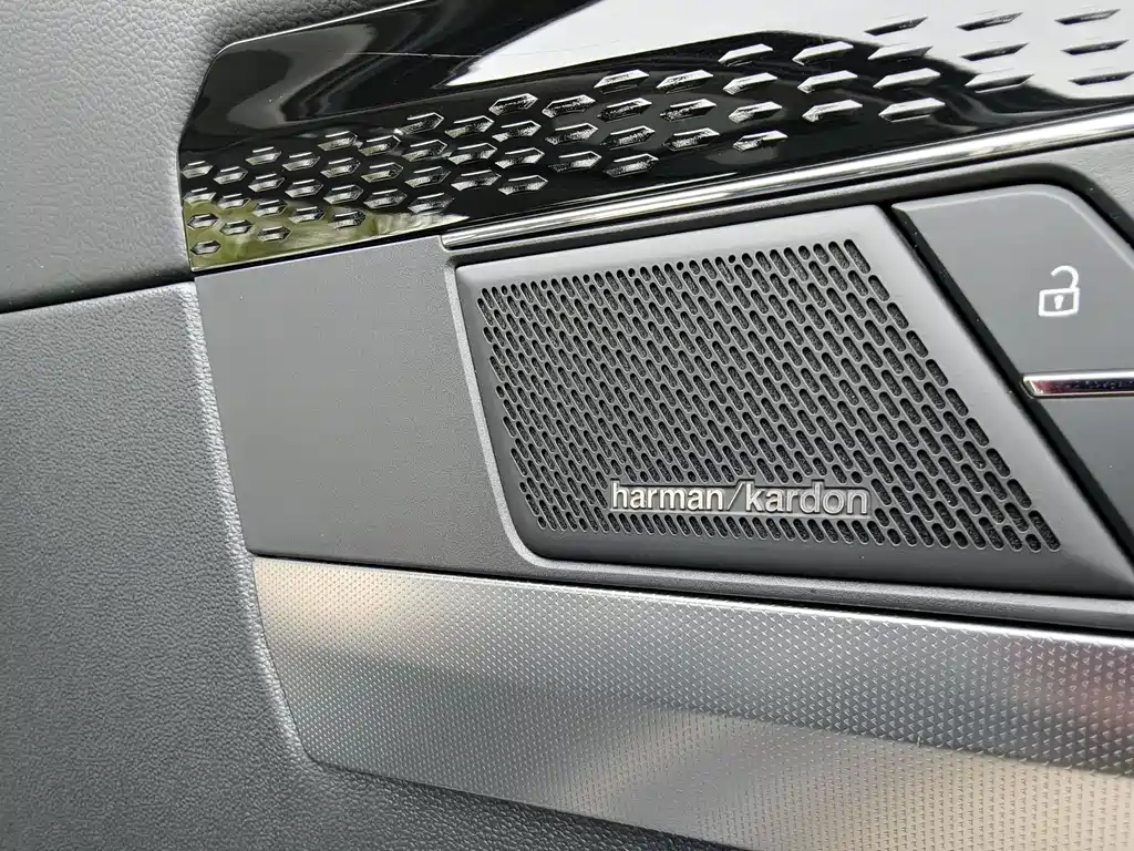Volkswagen Passat 2022 — фото 23