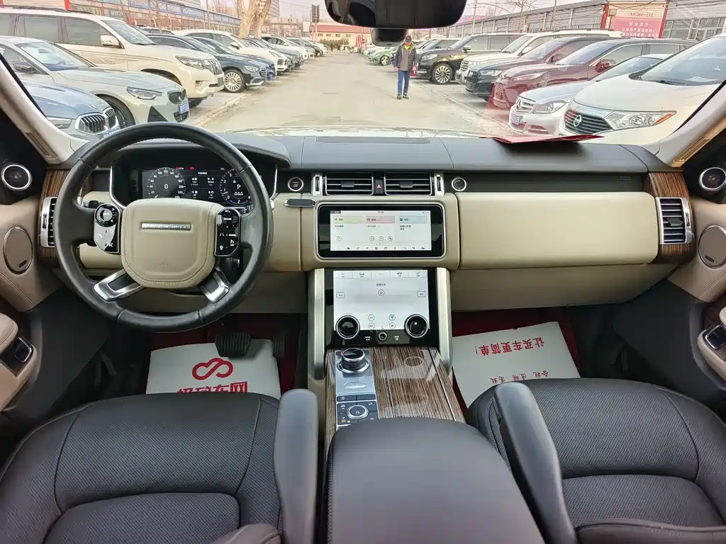 Land Rover Range Rover 2019 — фото 15
