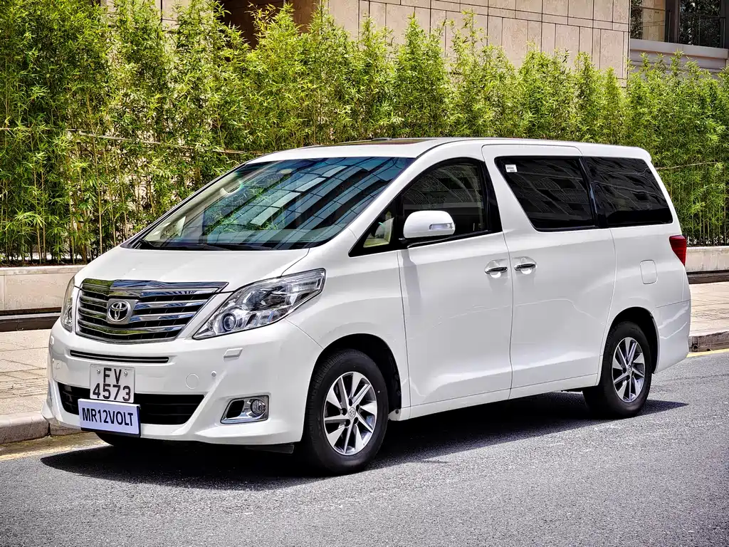 Toyota Alphard 2012