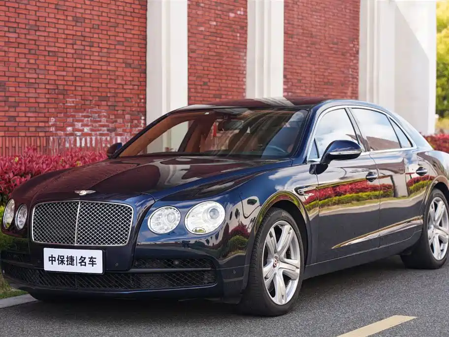 Bentley Flying Spur 2016 — фото 1