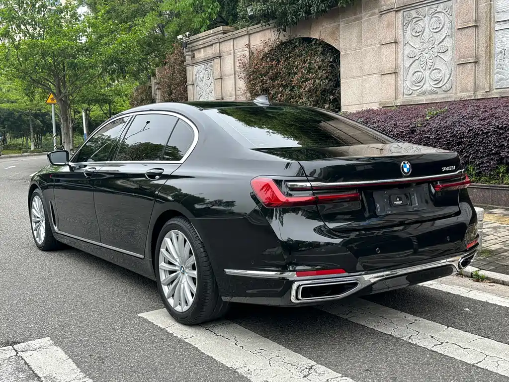 BMW 7 Series 2019 — фото 15