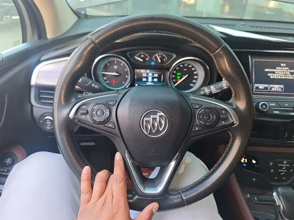 Buick Envision Plus 2017 — фото 7