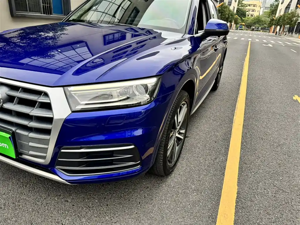 Audi Q5L 2020 — фото 3