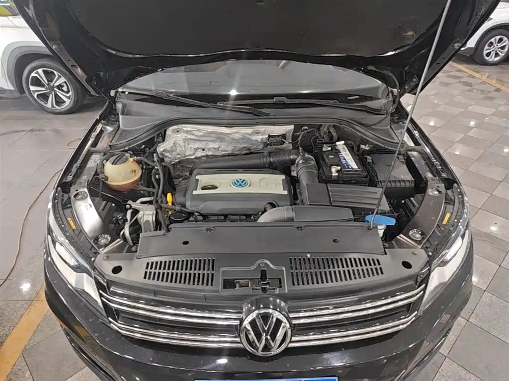 Volkswagen Tiguan 2016 — фото 20