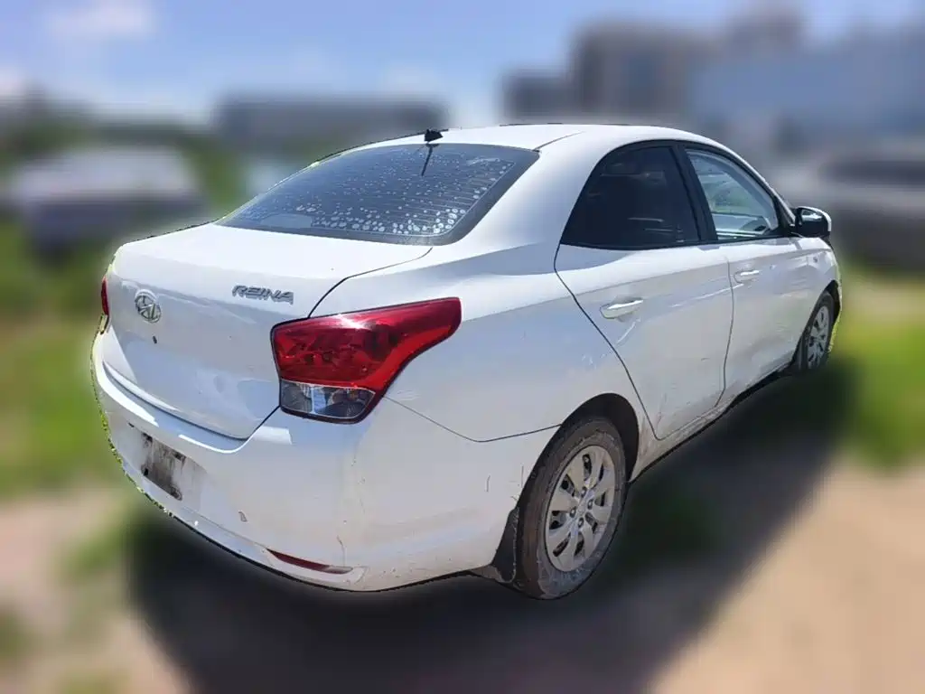 Hyundai Verna 2018 — фото 12