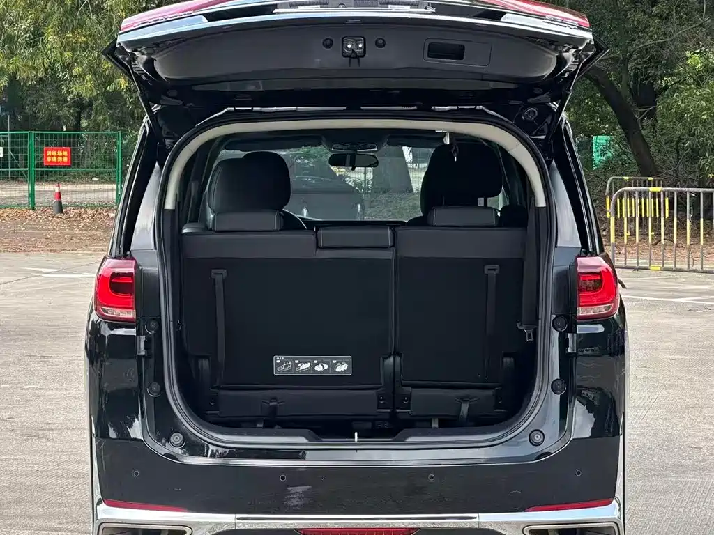 GAC Motor Trumpchi M8 2023 — фото 15