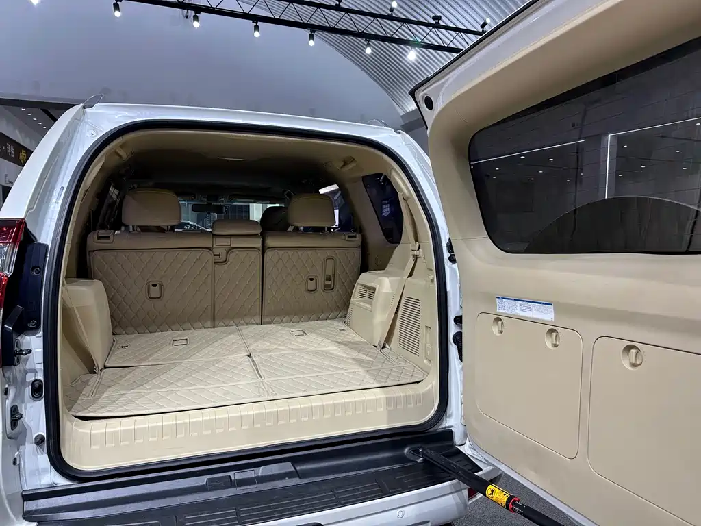 Toyota Prado 2018 — фото 16