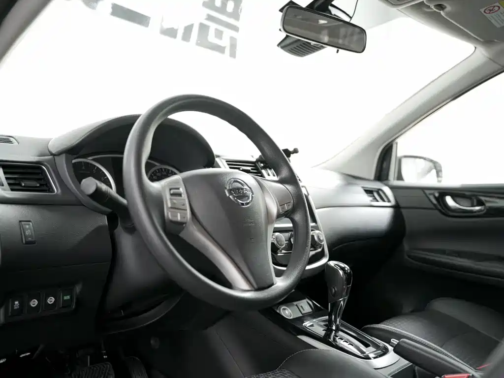 Nissan Tiida 2019 — фото 9