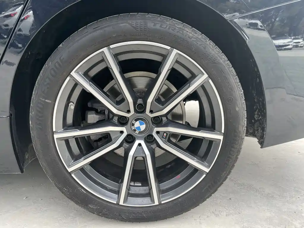 BMW 3 Series 2023 — фото 19