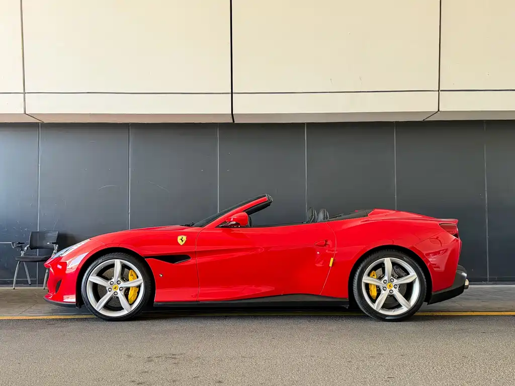 Ferrari Portofino 2019 — фото 11