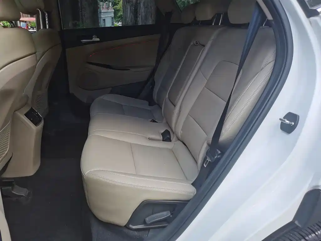 Hyundai Tucson 2016 — фото 15
