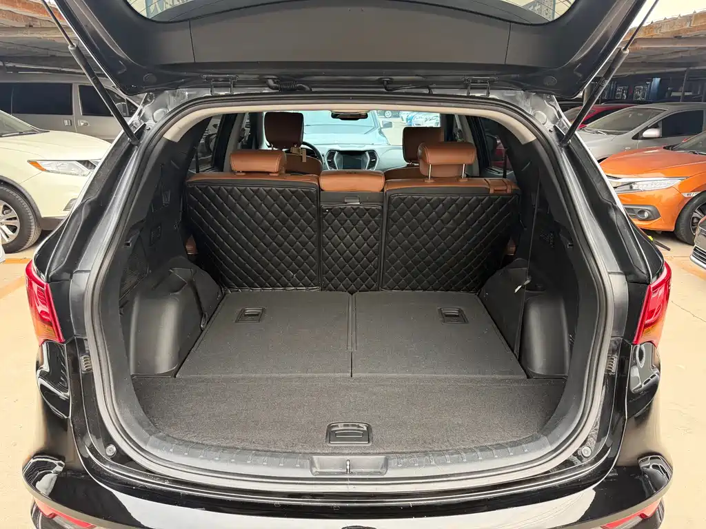 Hyundai Santa Fe 2016 — фото 10