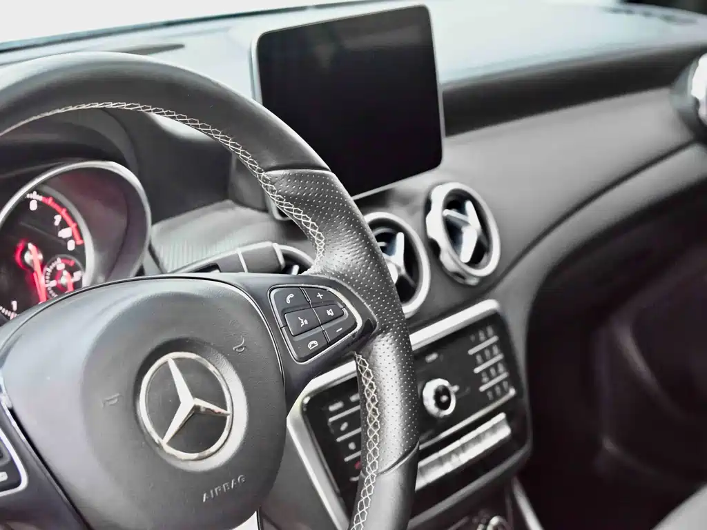 Mercedes-Benz GLA 2019 — фото 27