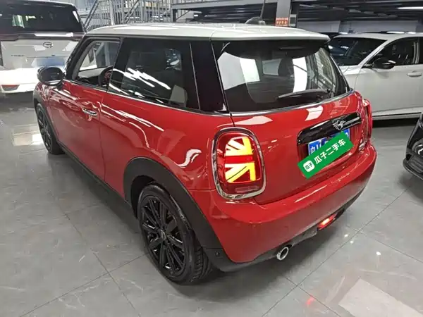 MINI MINI 2019