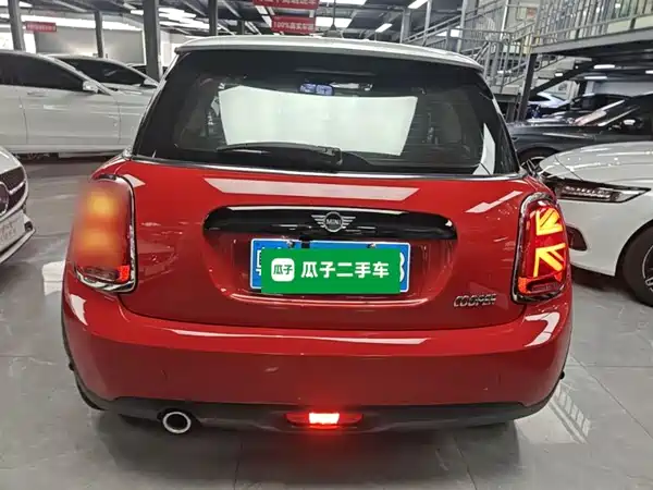 MINI MINI 2019