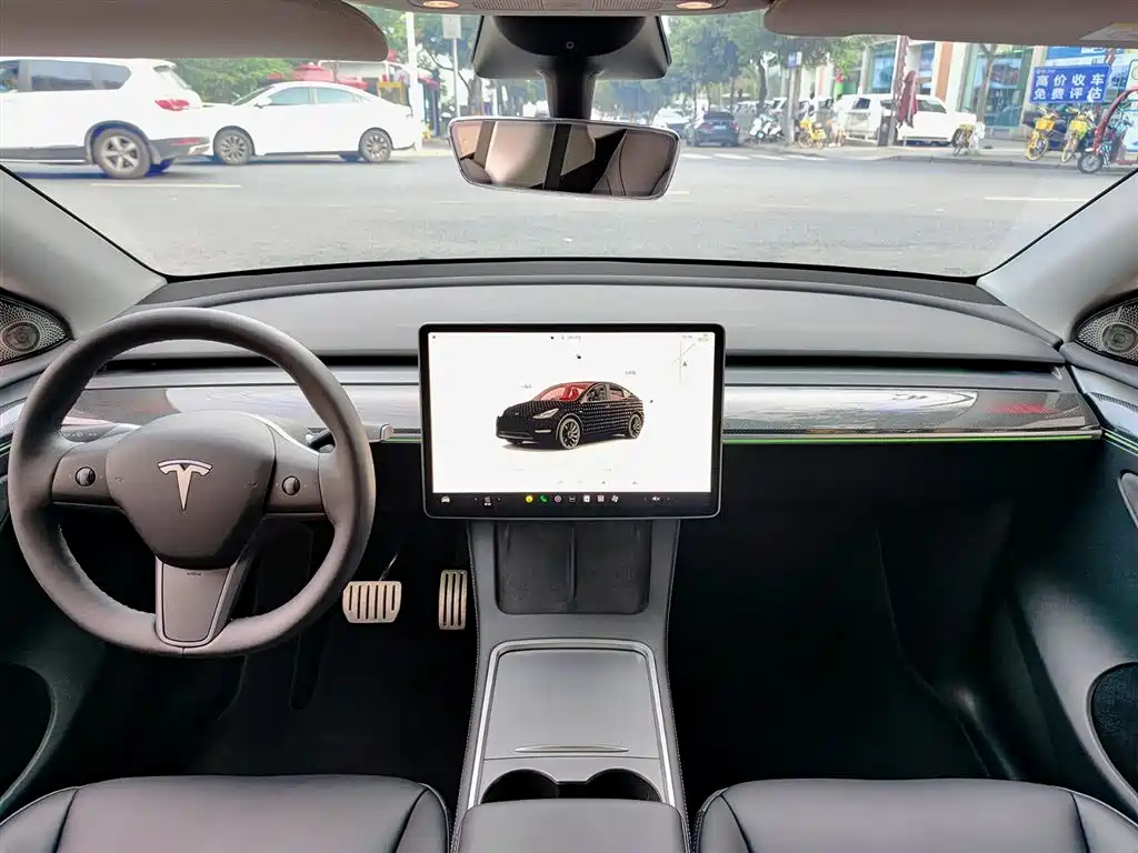 Tesla Model Y 2022 — фото 10