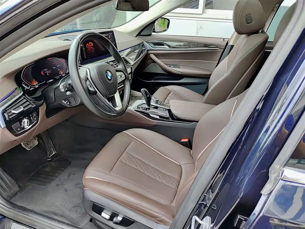 BMW 5 Series 2022