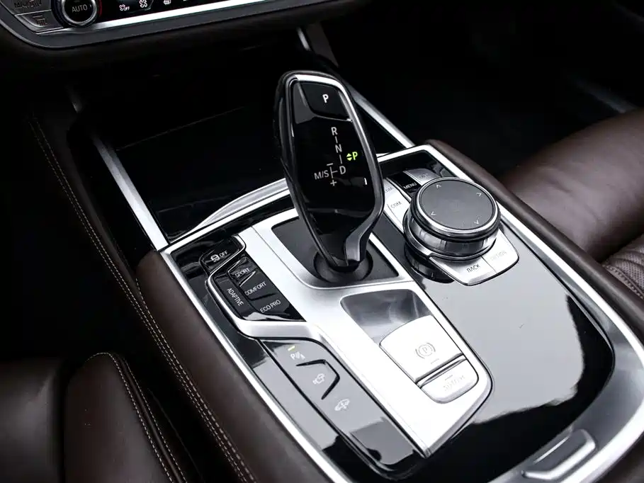 BMW 7 Series 2022 — фото 9