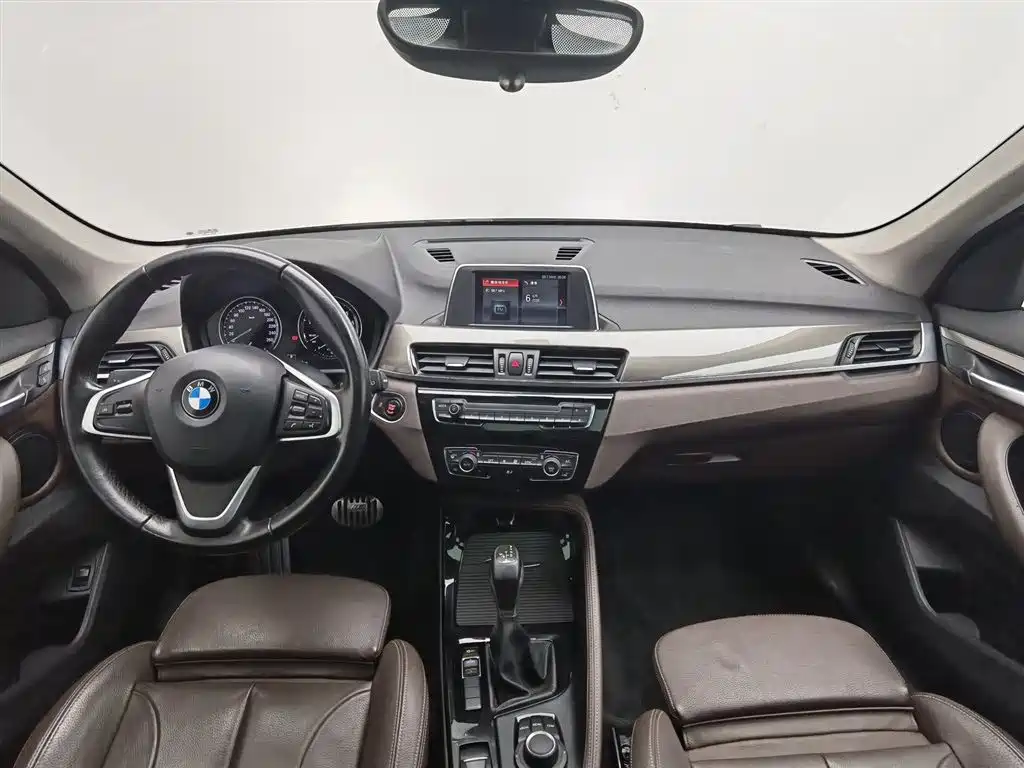BMW X1 2019 — фото 5