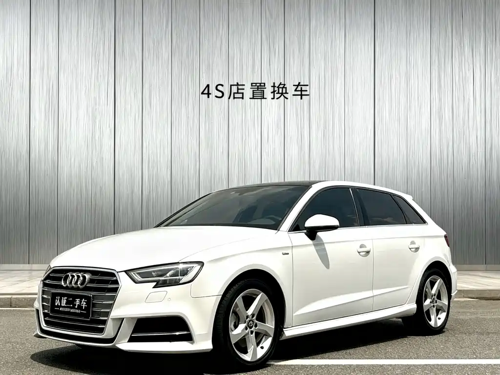Audi A3 2021 — фото 1
