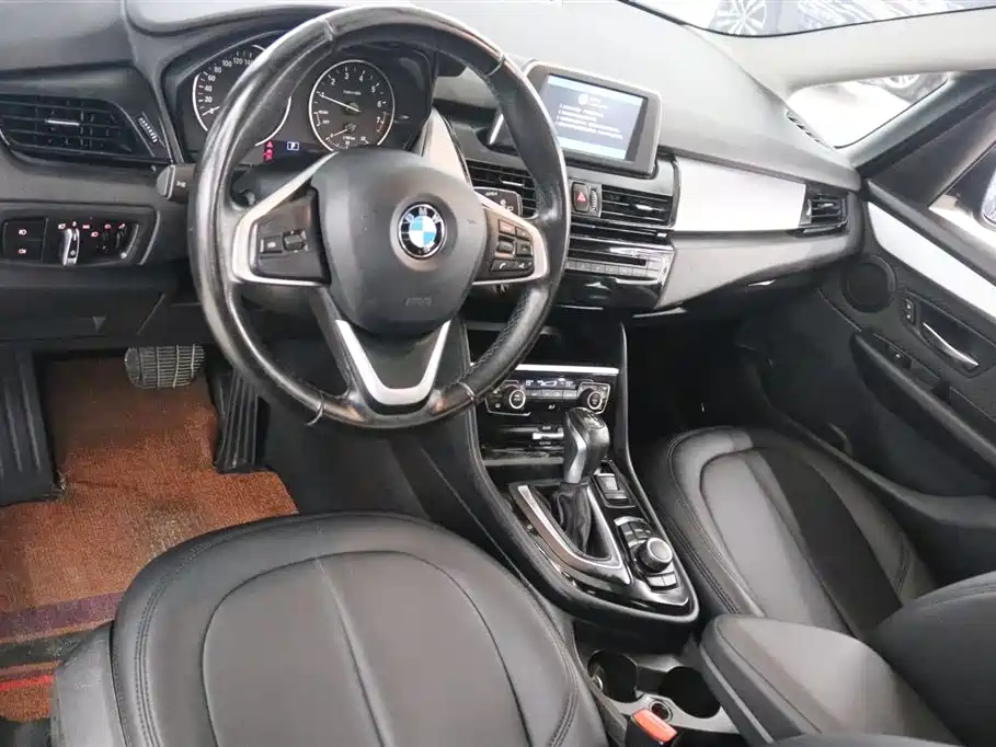 BMW 2 Series Gran Tourer 2016 — фото 11
