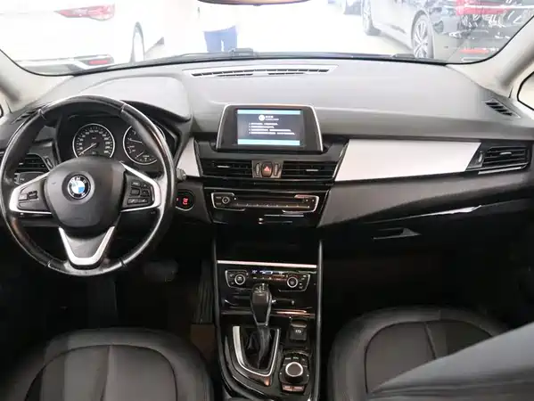 BMW 2 Series Wagon 2016