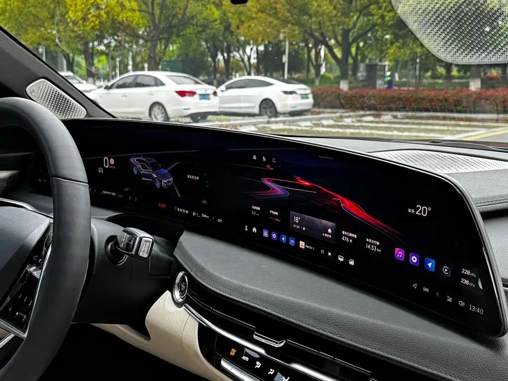 Cadillac CT6 2025 — фото 14