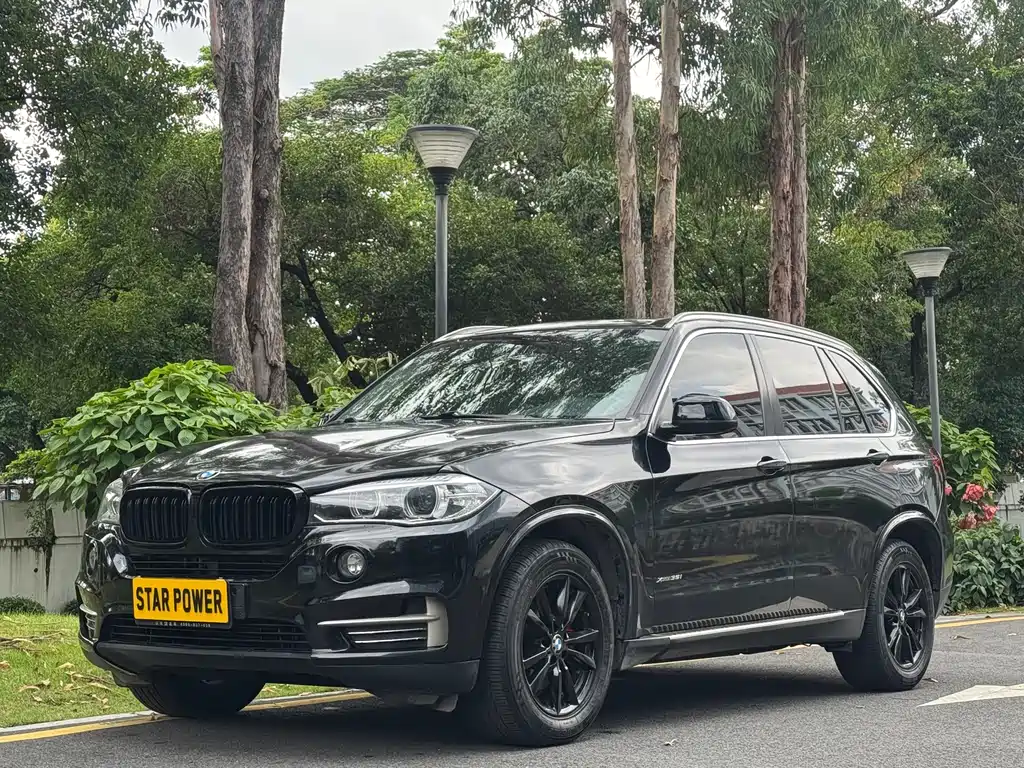 BMW X5 2018 — фото 1