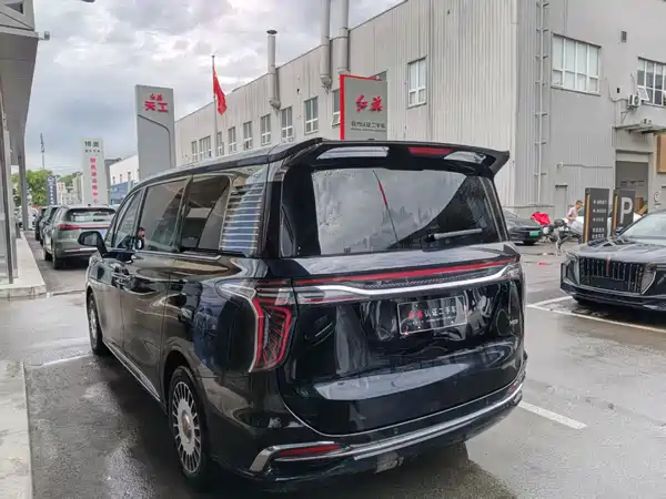 Hongqi HQ9 2023