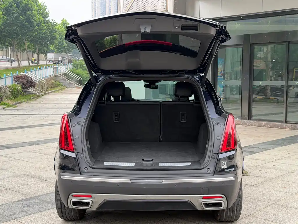 Cadillac XT5 2021 — фото 13