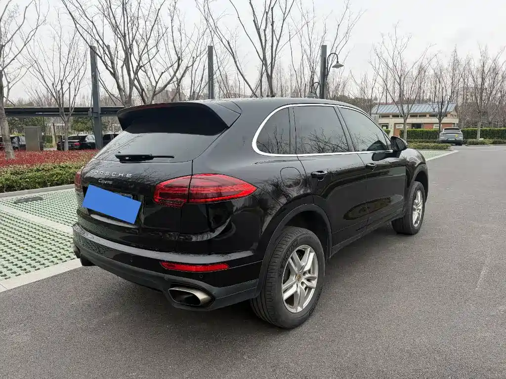 Porsche Cayenne 2015 — фото 5