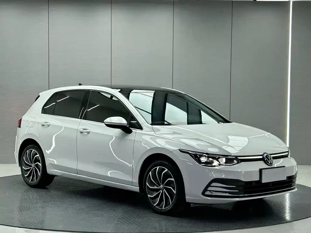 Volkswagen Golf 2021