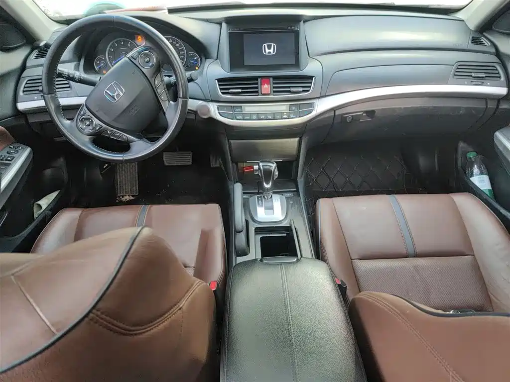 Honda Crosstour 2016 — фото 13