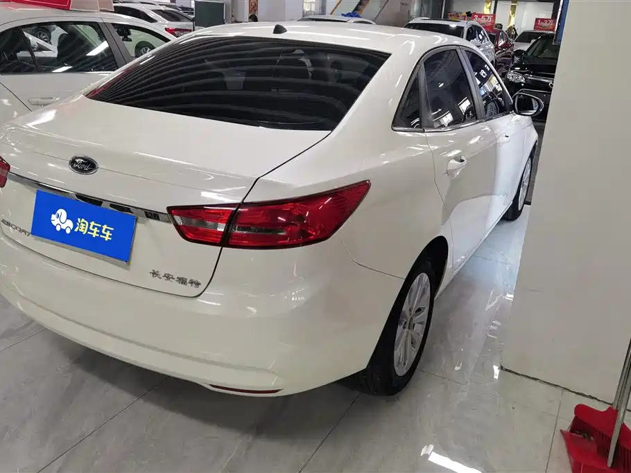 Ford Escort 2017