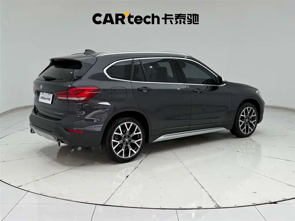 BMW X1 2021 — фото 11