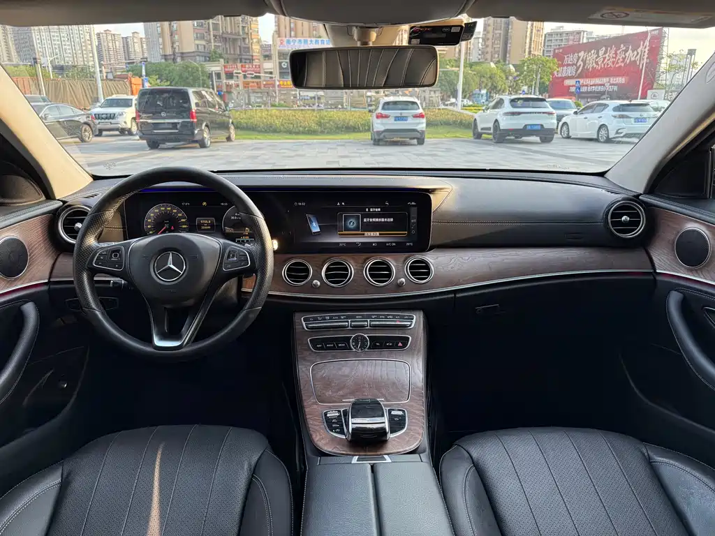 Mercedes-Benz E-Class 2019 — фото 8