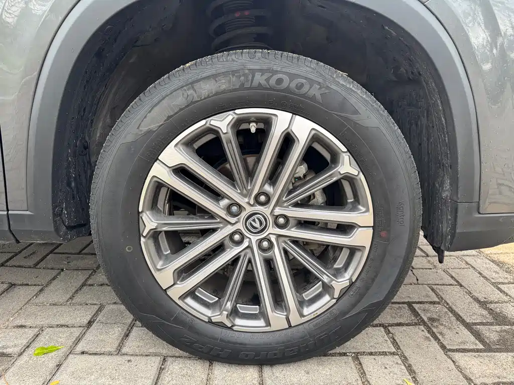 Changan CS75 PLUS 2021 — фото 27