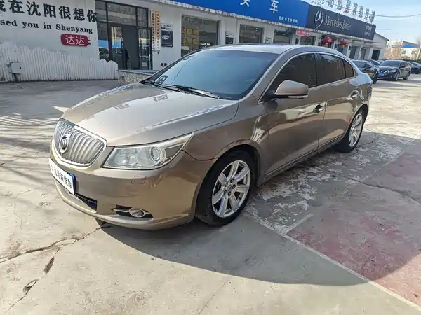 Buick LaCrosse 2011