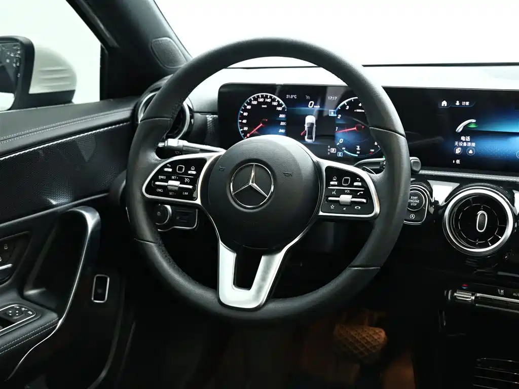 Mercedes-Benz A-Class 2021 — фото 16